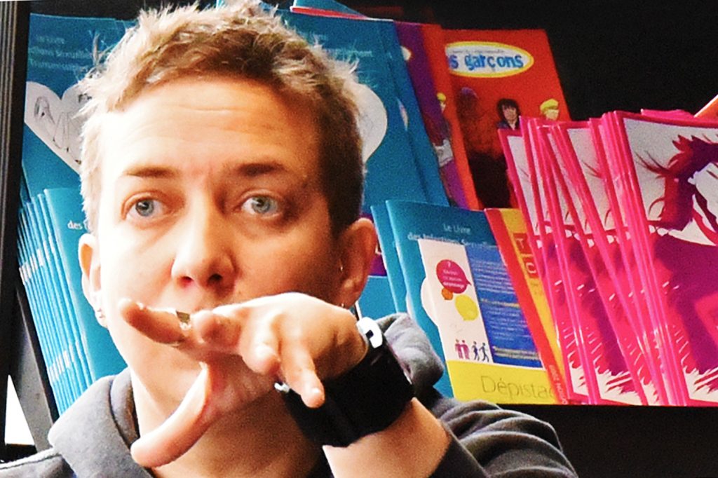 [La famille] Flo Arnould : « Un enfant vient du désir de ses parents, pas du matériel biologique »